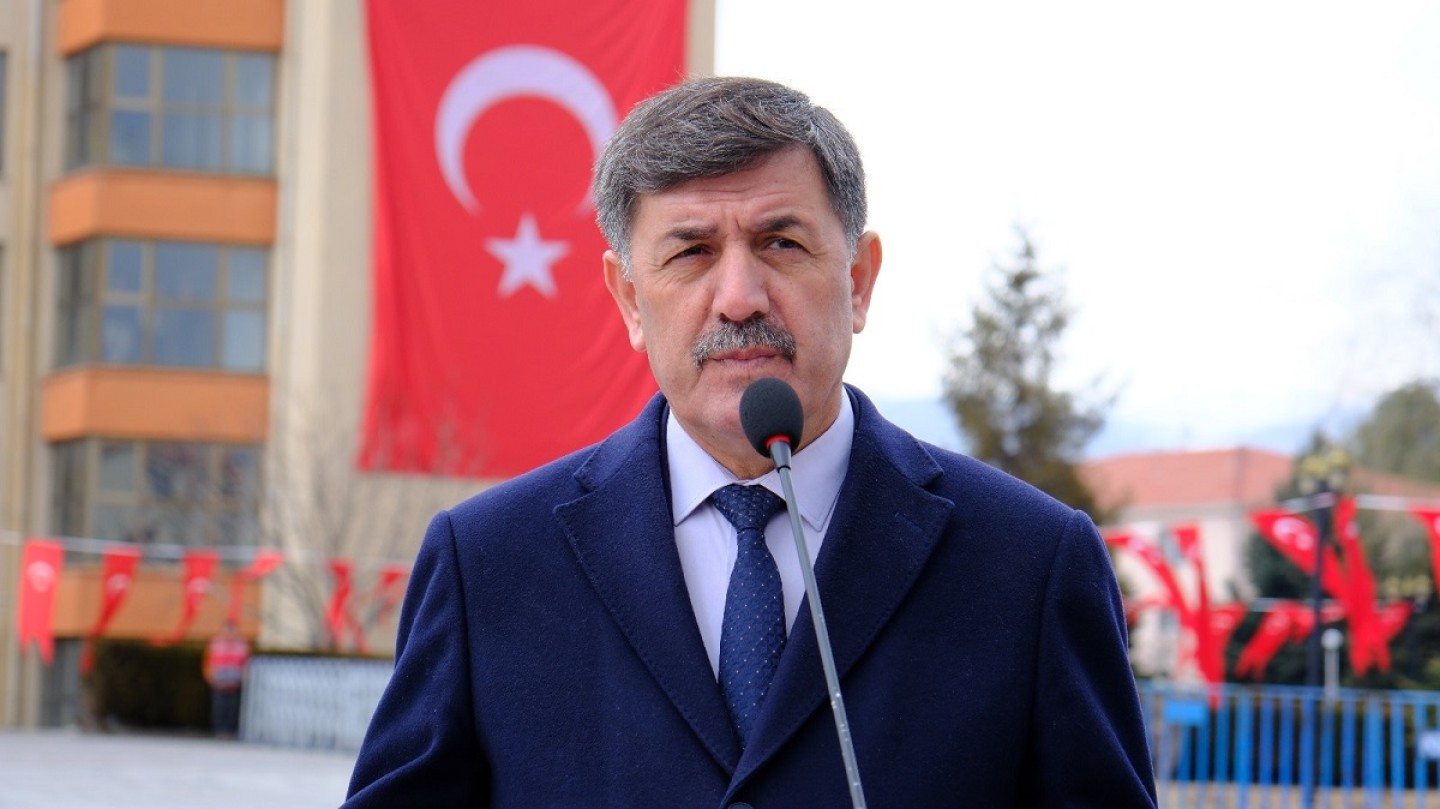 13 Şubat Erzincan’ın 106’ncı Kurtuluş Yıl dönümünde Atatürk Anıtına çelenk sunma programı yapıldı