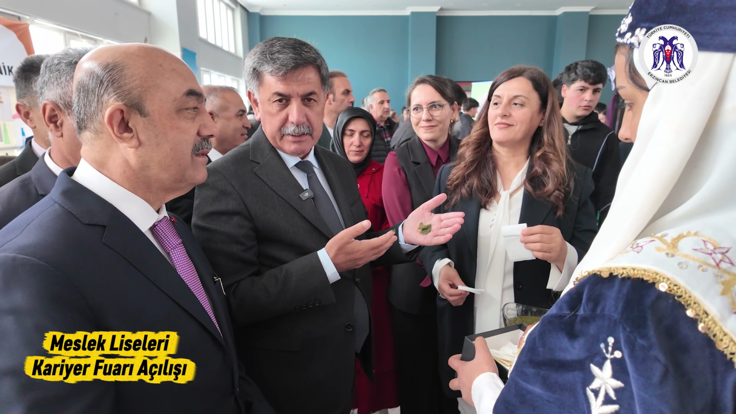Belediye Başkanımız Bekir Aksun, Kariyer Fuarı’nın açılış programına katıldı.