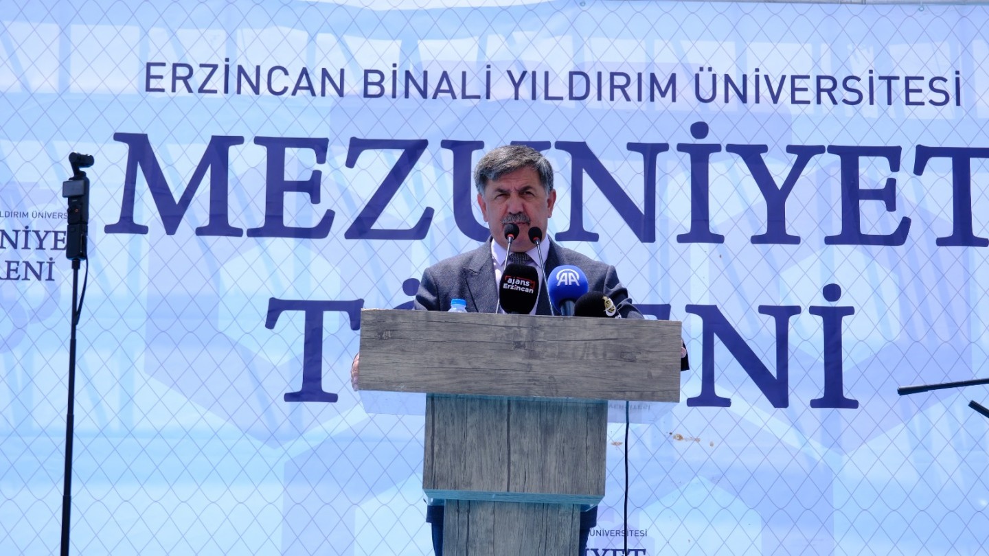 EBYÜ 2025-2026 Akademik Yılı Mezuniyet Töreni