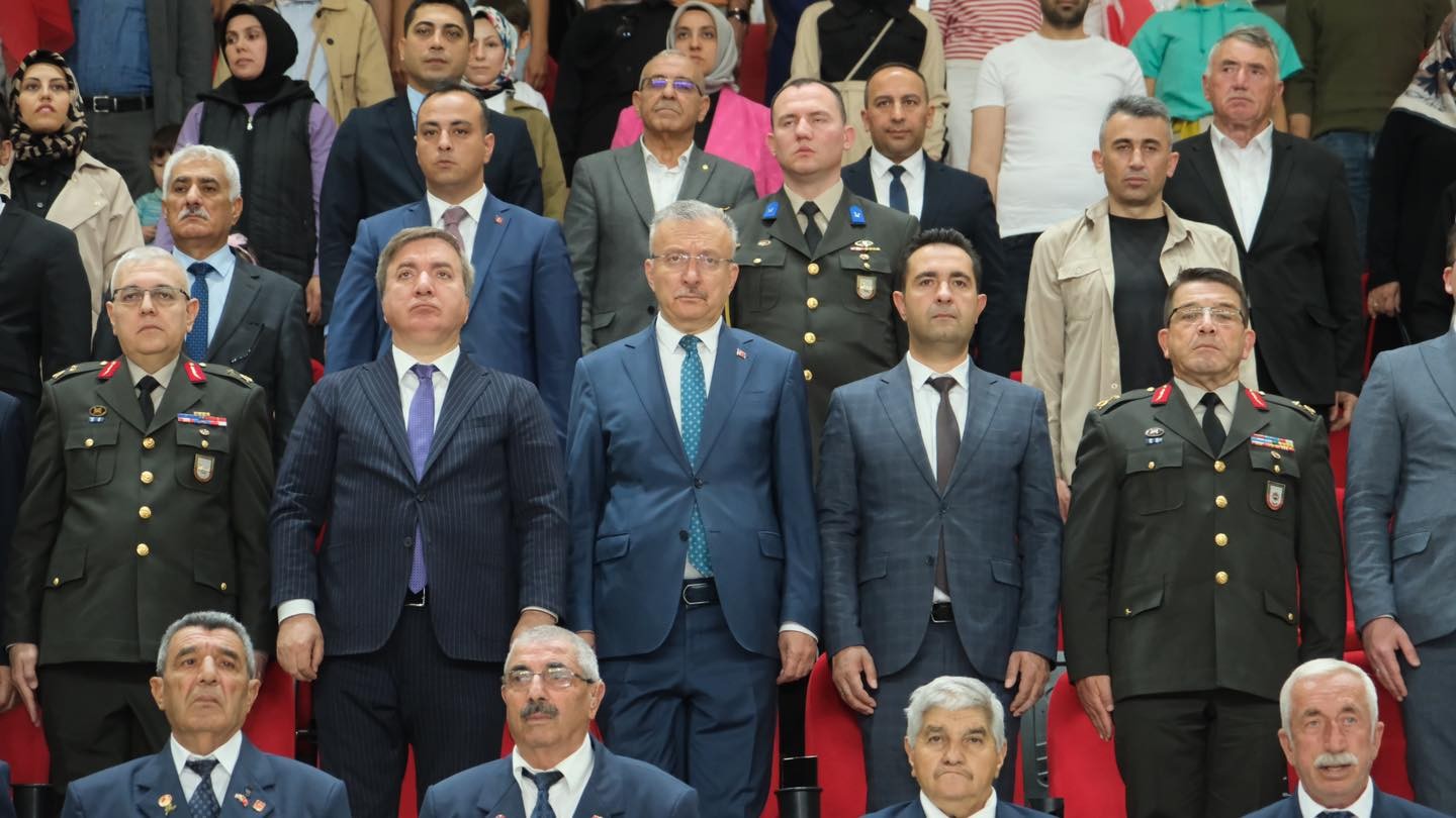 19 Mayıs Atatürk'ü Anma, Gençlik ve Spor Bayramı Erzincan’da coşkuyla kutlandı.