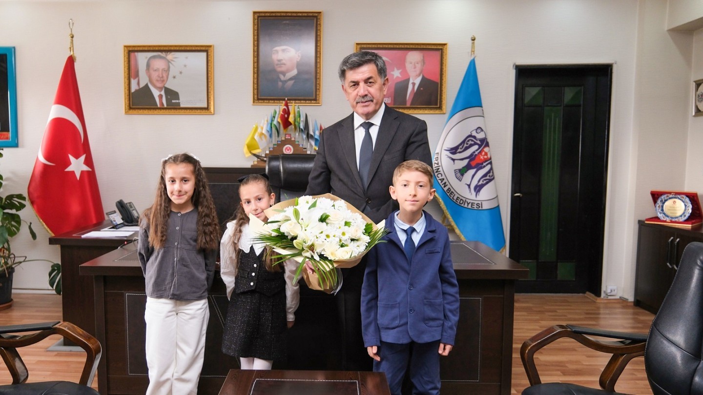 23 Nisan’da, Öğrencilerden Belediye Başkanımız Sayın Bekir Aksun’a ziyaret
