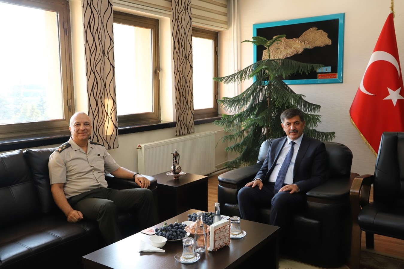 3. Ordu Komutanı Korg. Yavuz Türkgenci Belediye Başkanımızı ziyaret etti