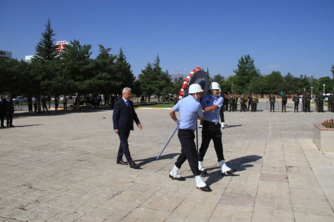 30 AĞUSTOS TÖRENLERLE KUTLANDI