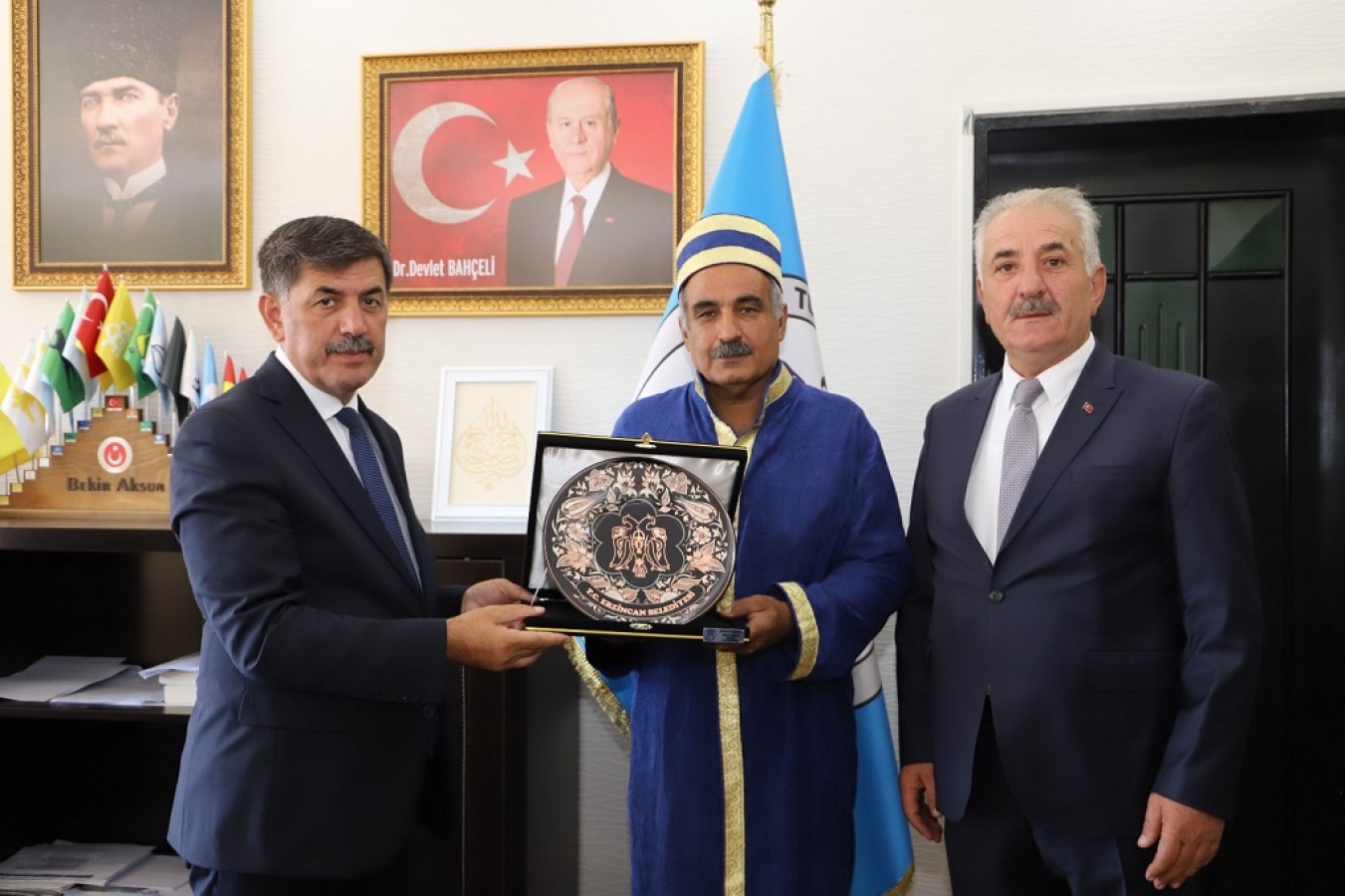 Ahilerden Belediye Başkanımız Sayın Bekir Aksun’a ziyaret