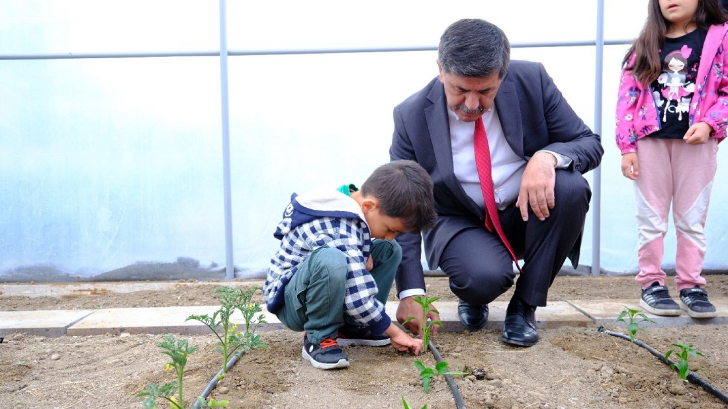 Anaokulu öğrencileri tarımla tanıştı