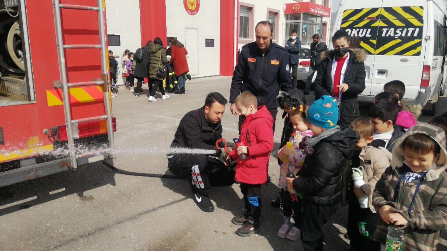 Anaokulu öğrencilerinden İtfaiye Müdürlüğümüze ziyaret