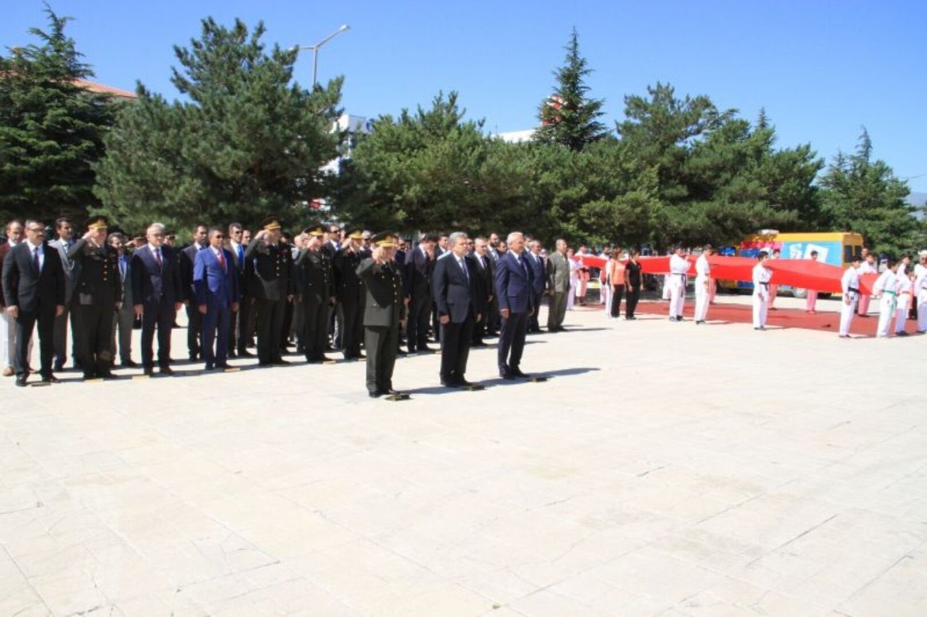 ATATÜRKÜN ERZİNCAN’A GELİŞİ TÖRENLERLE KUTLANDI