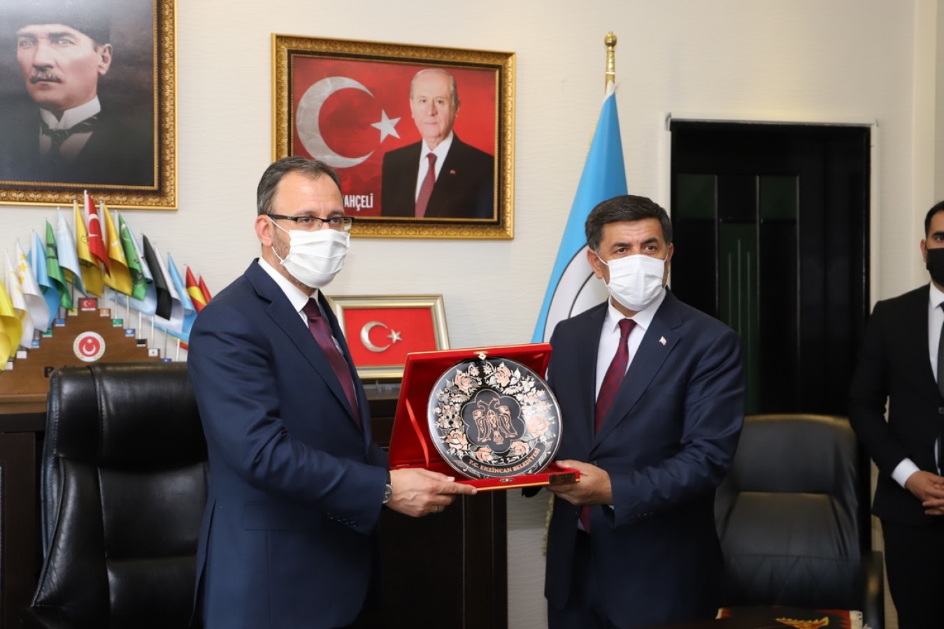 Bakan Kasapoğlu'ndan Belediyemize Ziyaret