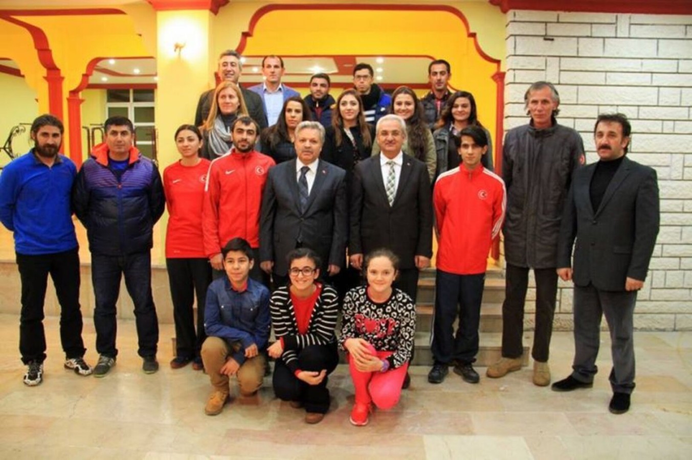 BAŞARILI SPORCULAR TANITILDI