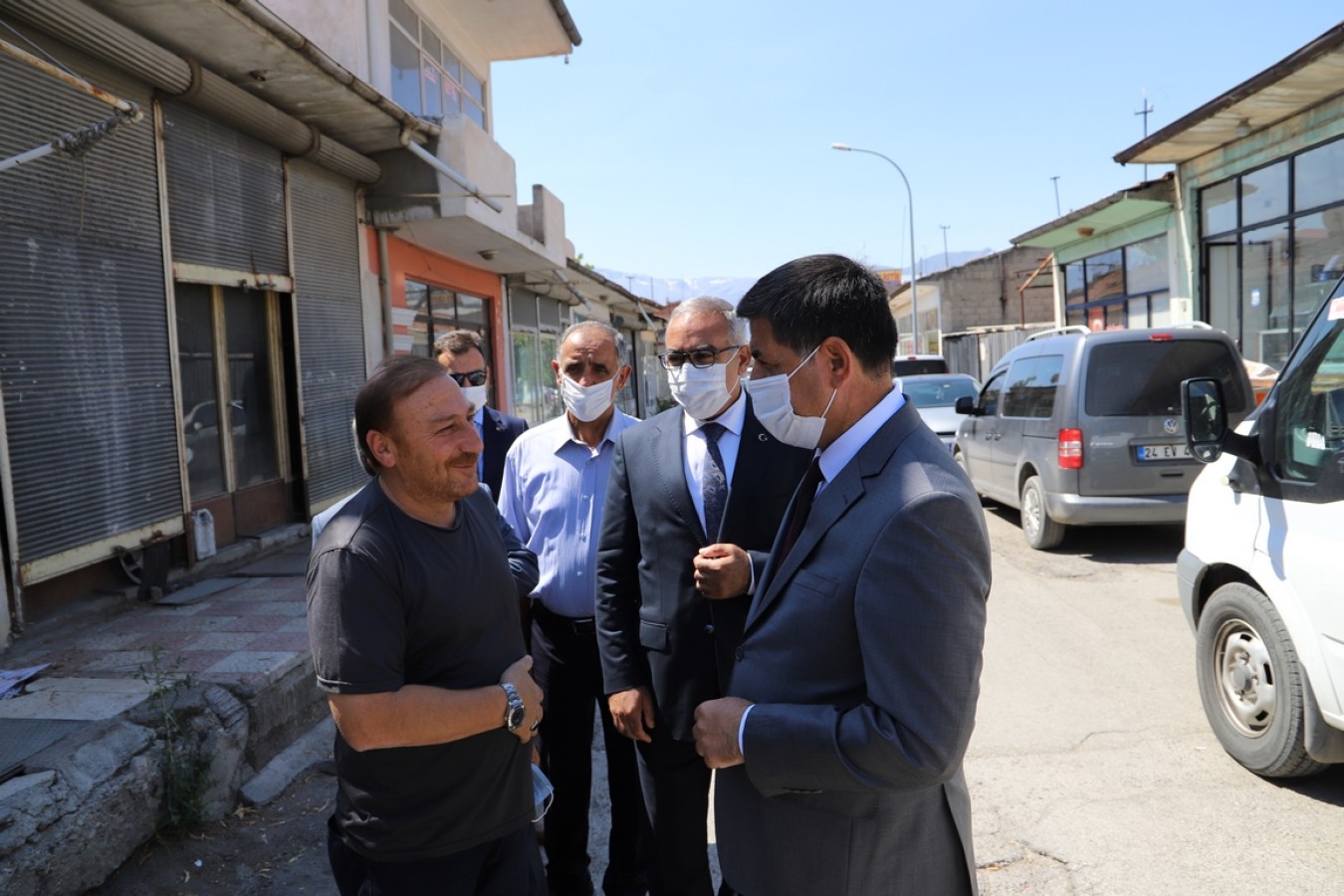 Başkan Aksun Merkez Çarşısı Esnafını Ziyaret Etti