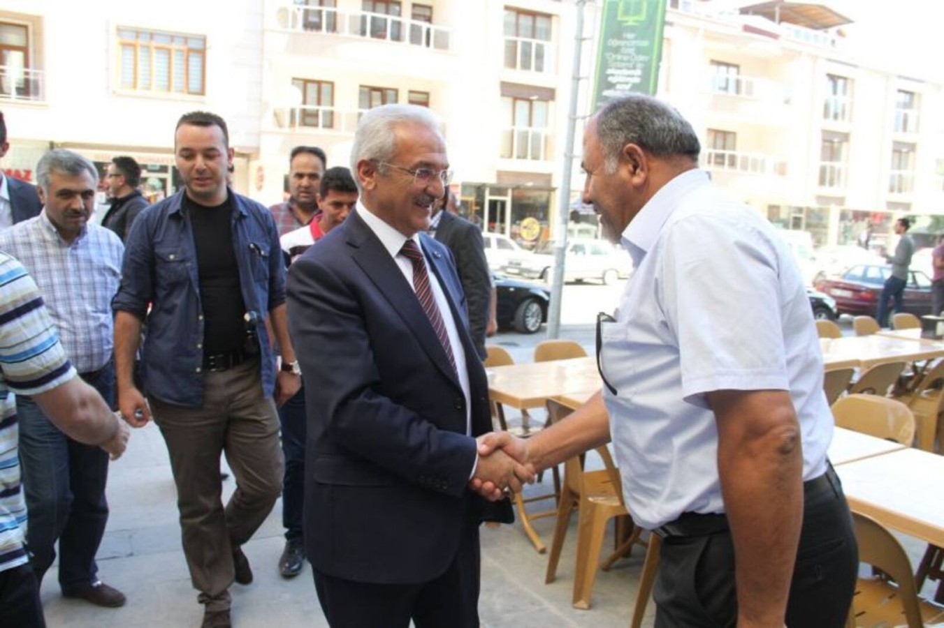 BAŞKAN BAŞSOY BÜYÜK ÇARŞI ESNAFI İLE BİRARAYA GELDİ