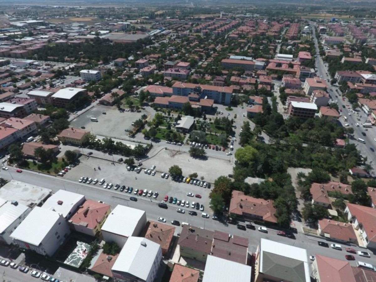Başkan Başsoy Katlı Otopark ve 400 Yataklı Hastahanenin Müjdesini Verdi