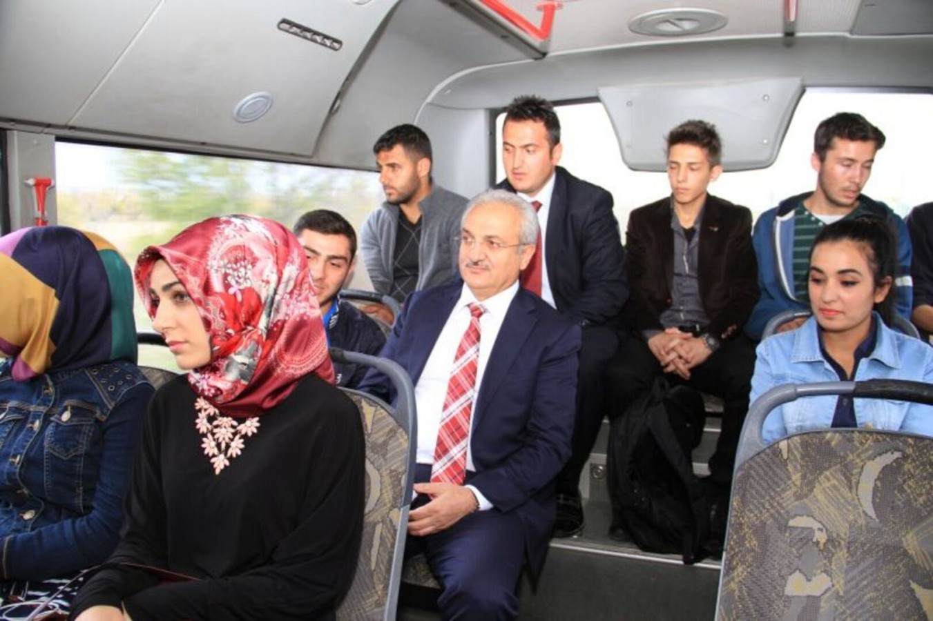 Başkan Başsoy Öğrencilerle Buluştu