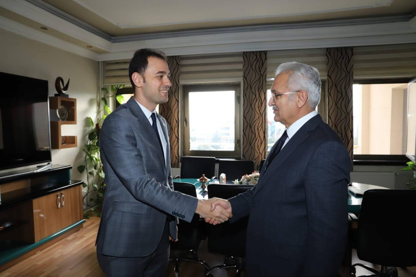Başkan Basşoy'a Anlamlı Ziyaret