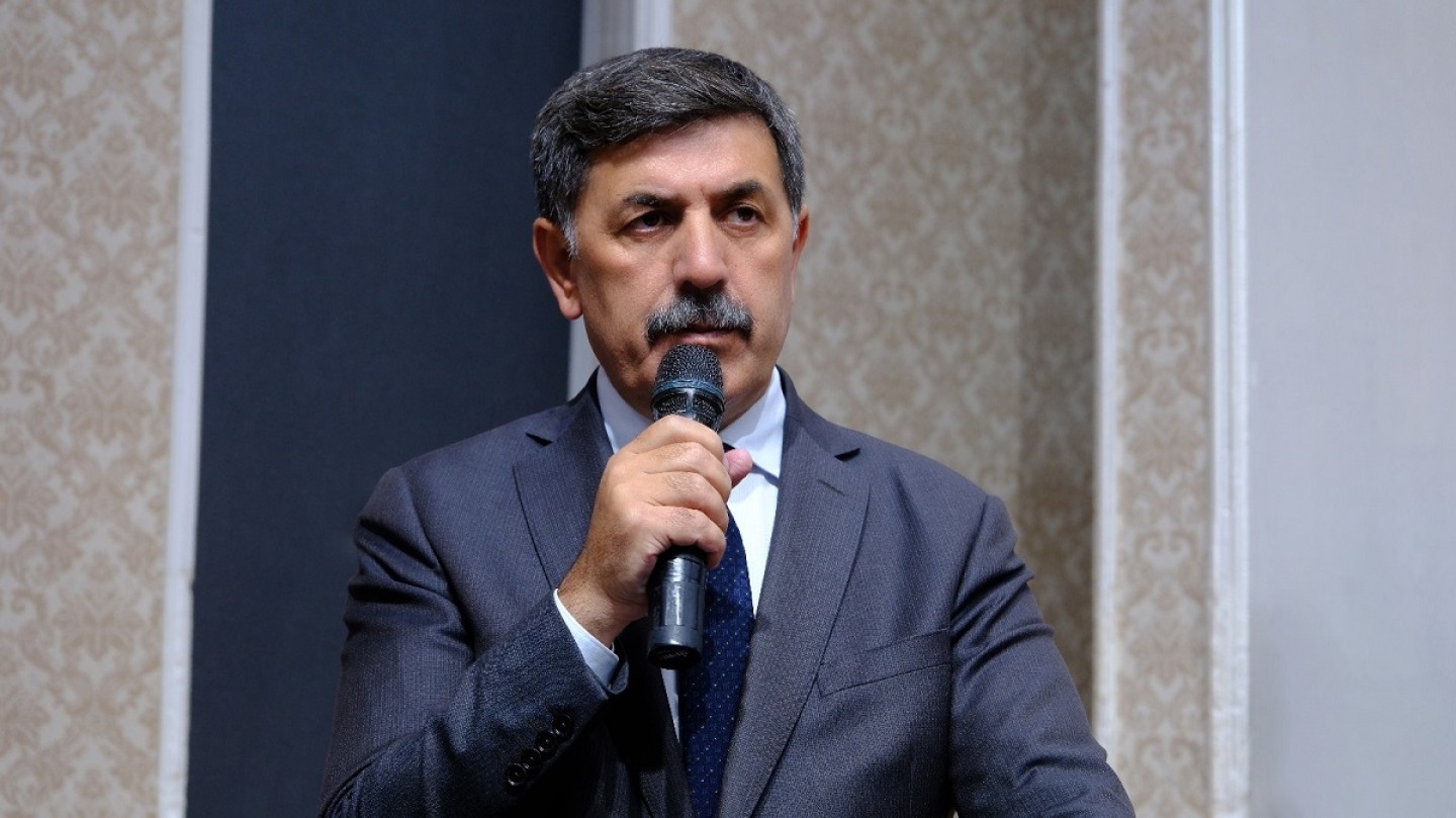 Belediye Başkanımız Bekir Aksun Belediye çalışanlarına müjdeler verdi