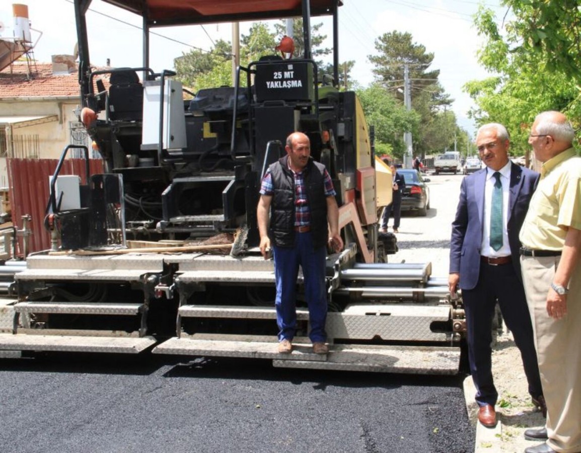 Başsoy: Bu sene dokuz mahallemizde kaldırım ve asfalt çalışmalarını tamamlayacağız