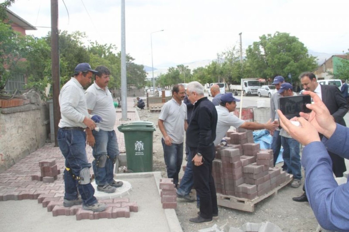 Başsoy: Bu Yıl 60 Bin Ton Asfalt Kaplama Çalışması Gerçekleştireceğiz
