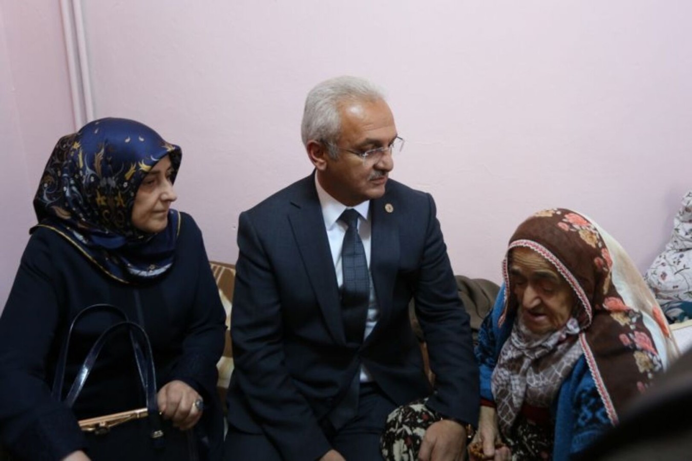 Başsoy ‘dan Anlamlı Ziyaret