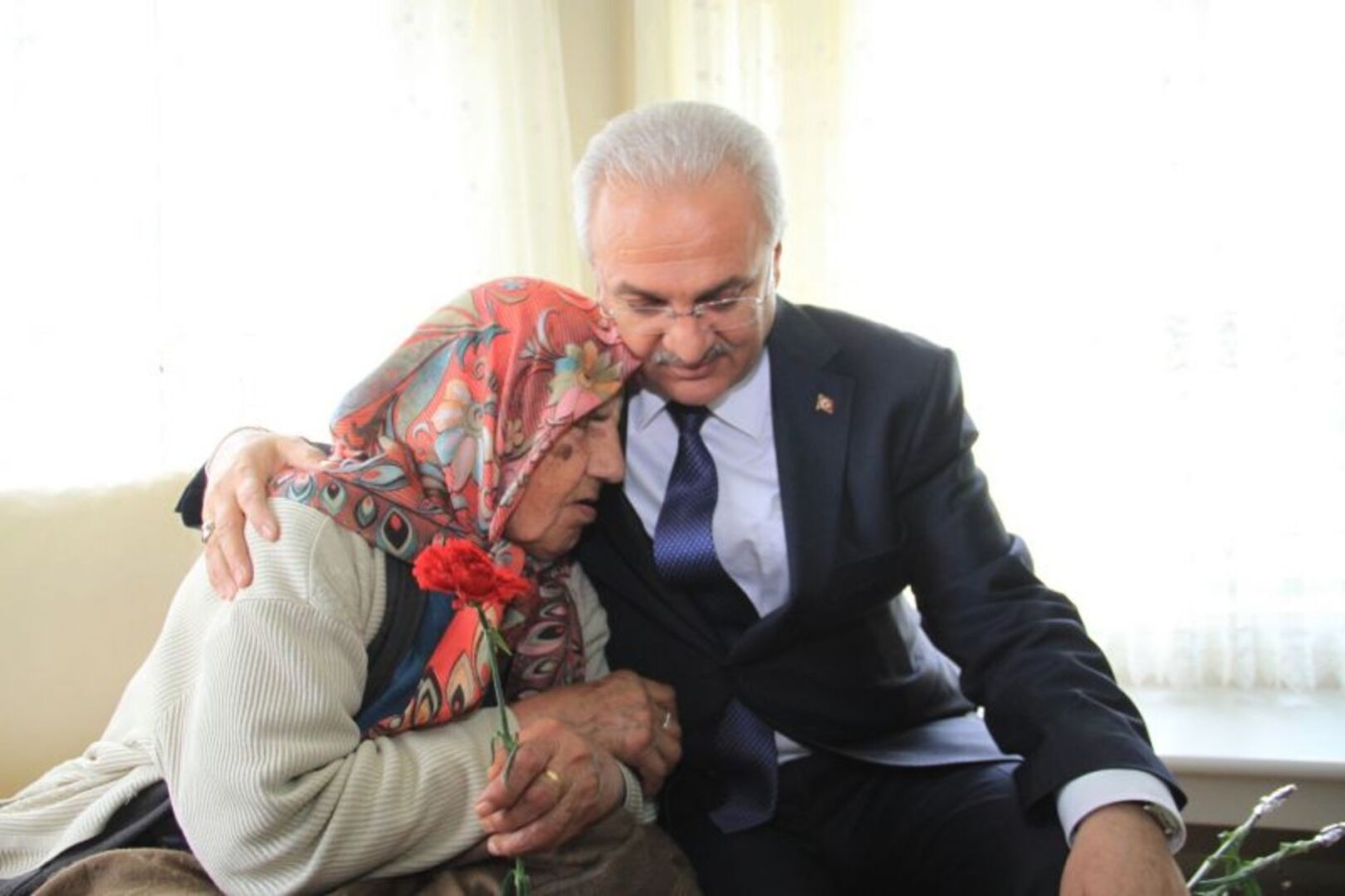 BAŞSOY YAŞLILARI UNUTMADI