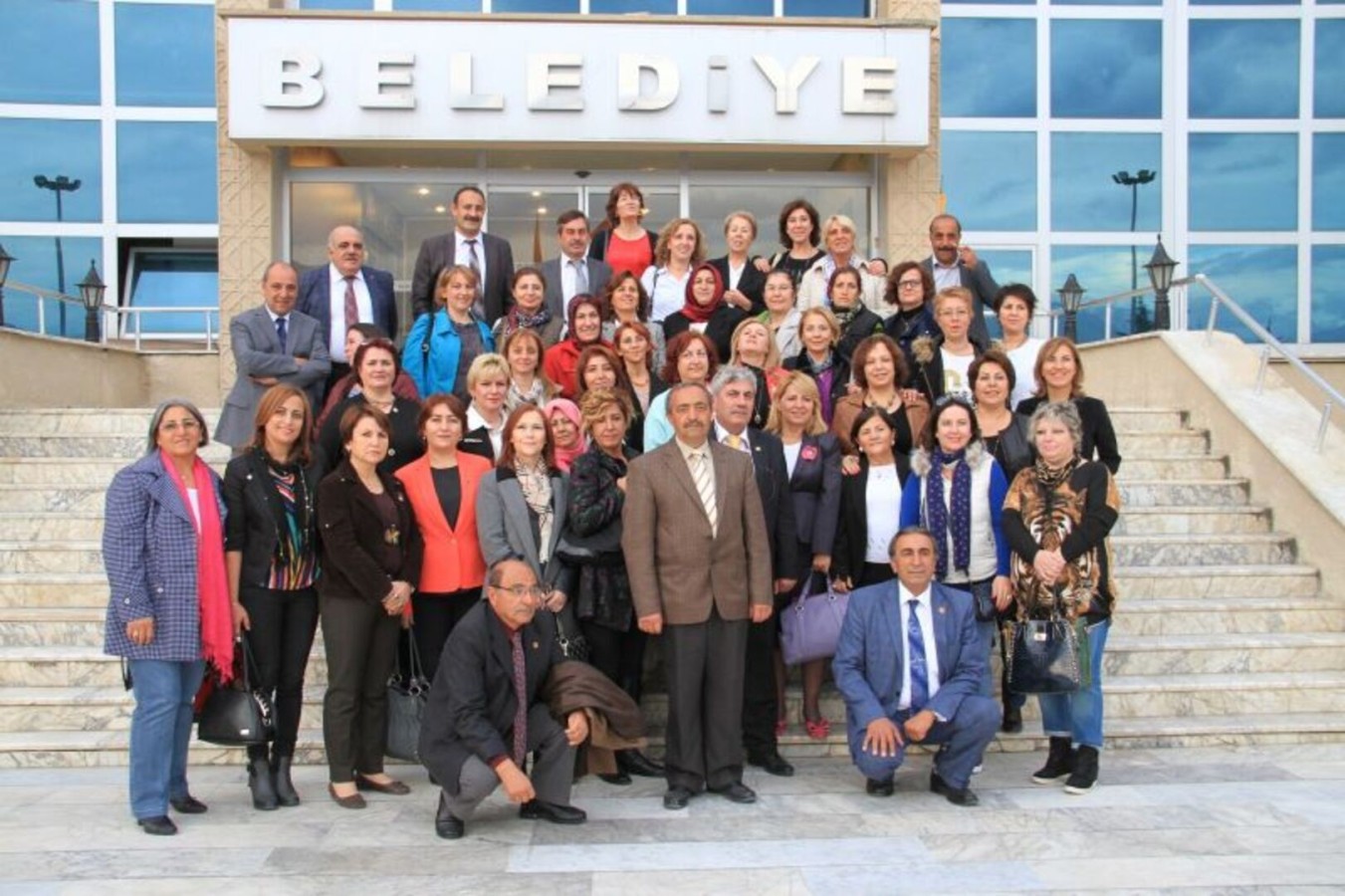 BAYAN MUHTARLARDAN BELEDİYEMİZE ZİYARET