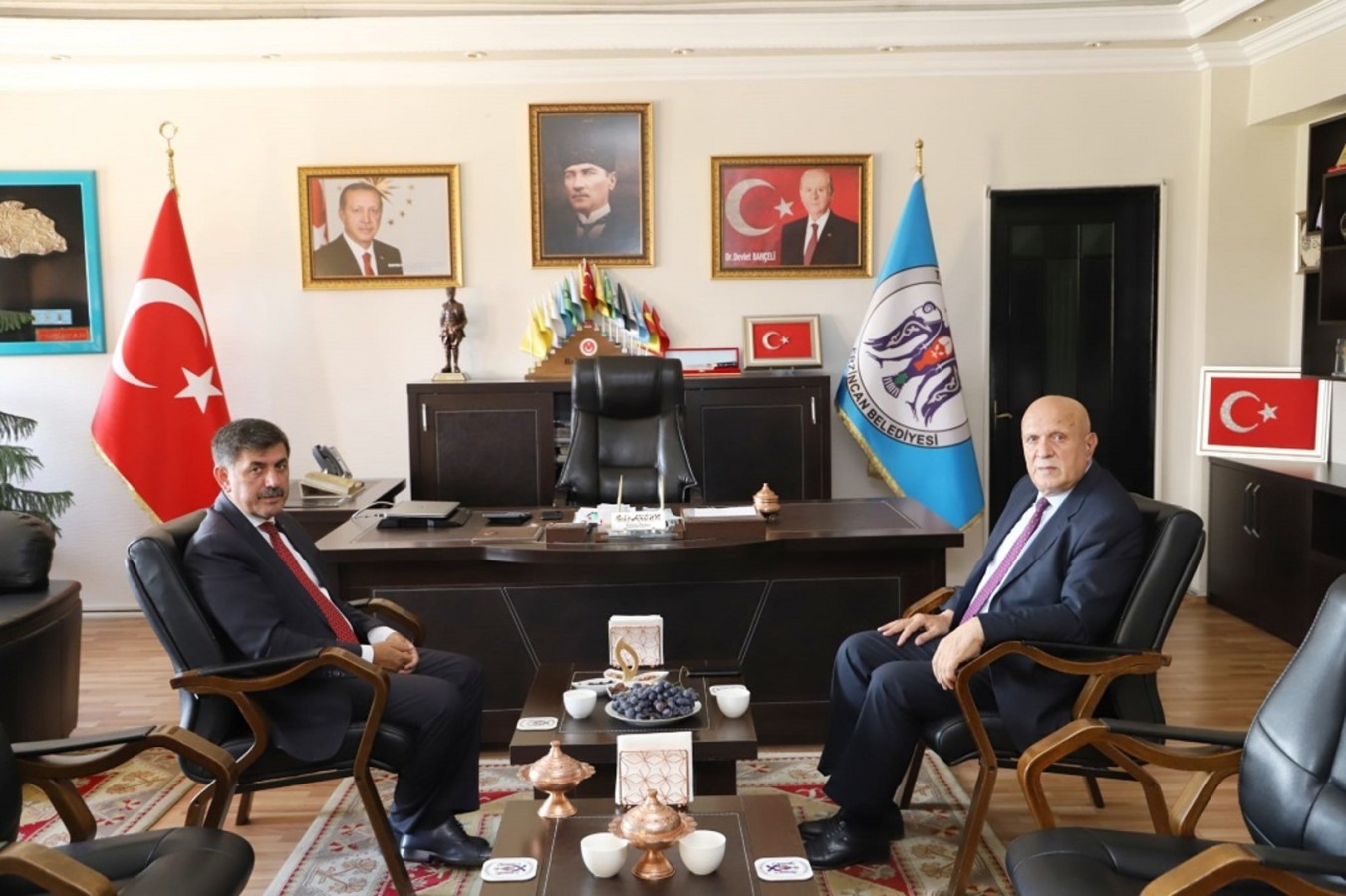 Bayburt Belediye Başkanı Sayın Hükmü Pekmezci Başkanımız Sayın Bekir Aksun’u ziyaret etti