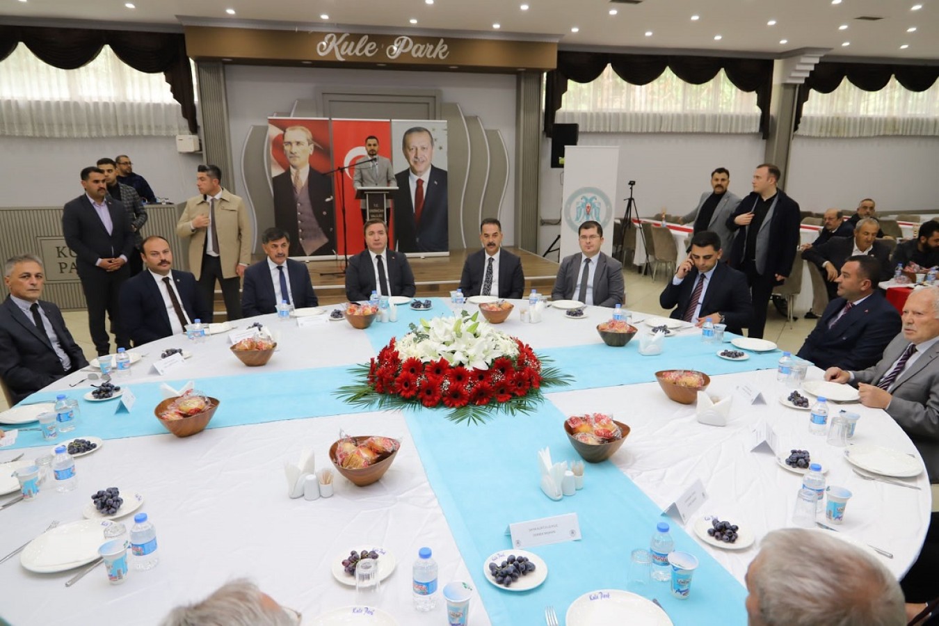 Belediye Başkanımız düzenlenen programda Muhtarlarla bir araya geldi