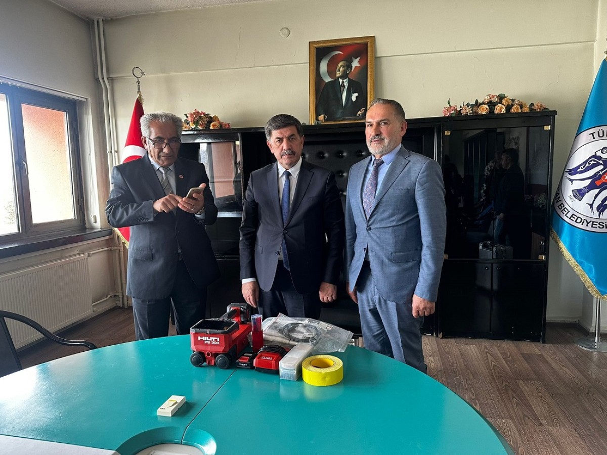 Belediye Başkanımız Sayın Bekir Aksun, Yurt dışında yaşayan Erzincanlı İş İnsanı Sn. Hasan Alaca'yı Belediyemizde misafir etti.