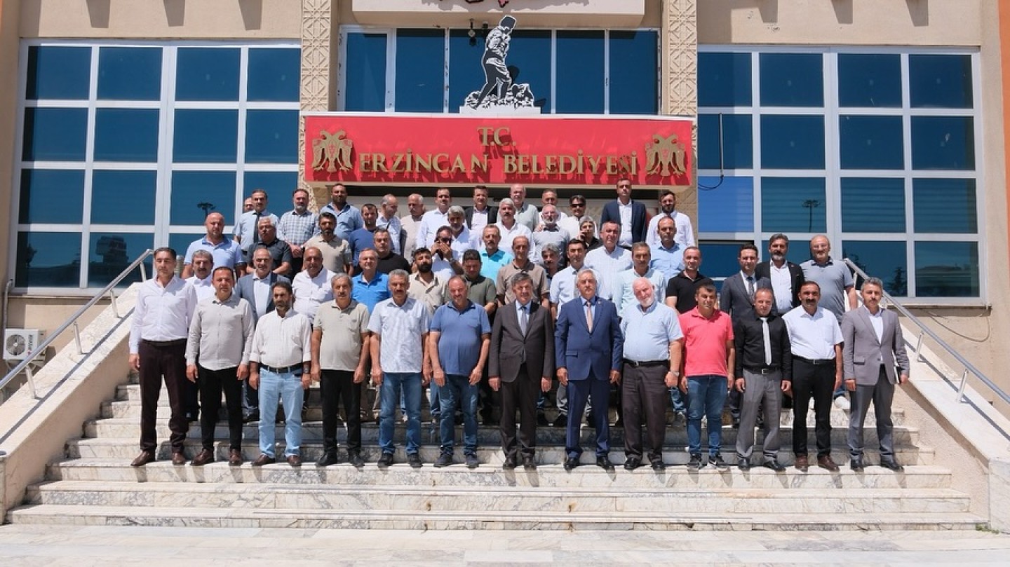 Belediye Başkanımız Sn. Bekir Aksun Merkez Mahalle Muhtarları ile bir araya geldi