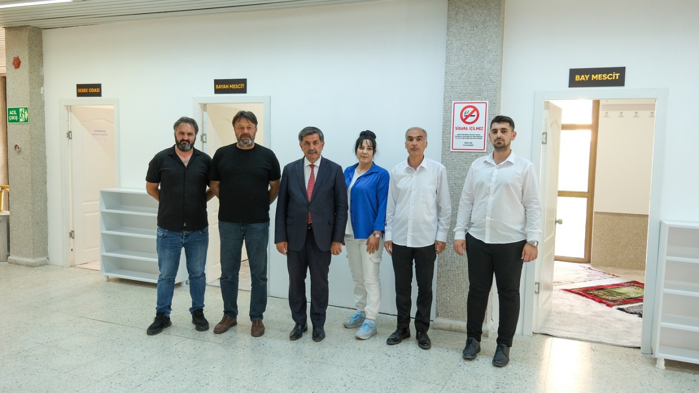 Belediyemiz Nikâh Salonumuzda, Bay ve Bayan Mescitlerimiz ve Bebek Odası vatandaşlarımızın hizmetine sunulmuştur.