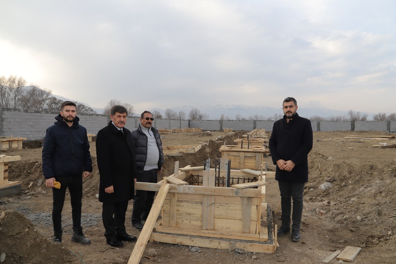 Belediyemiz tarafından başlatılan Yeni Hayvan Barınağı yapım işi devam ediyor.
