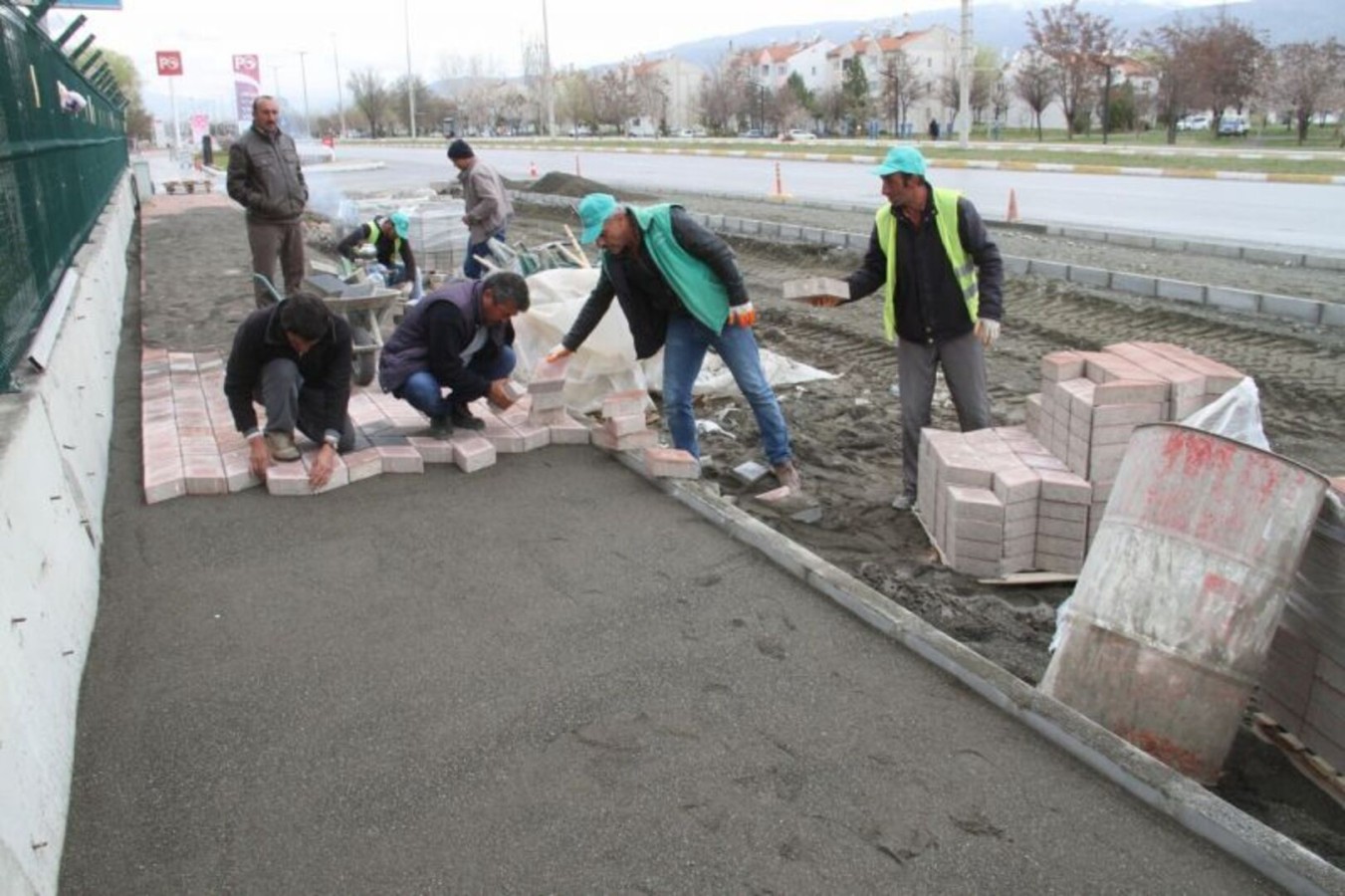 Bu Yıl 32km Asfalt 55 km Kaldırım