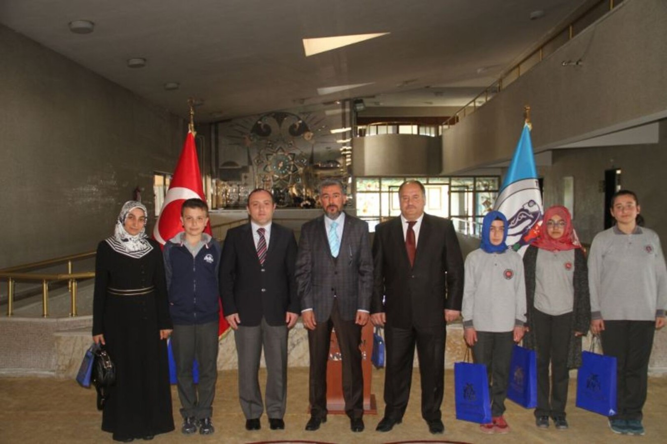 ÇOCUKLAR BELEDİYEYİ ZİYARET ETTİ