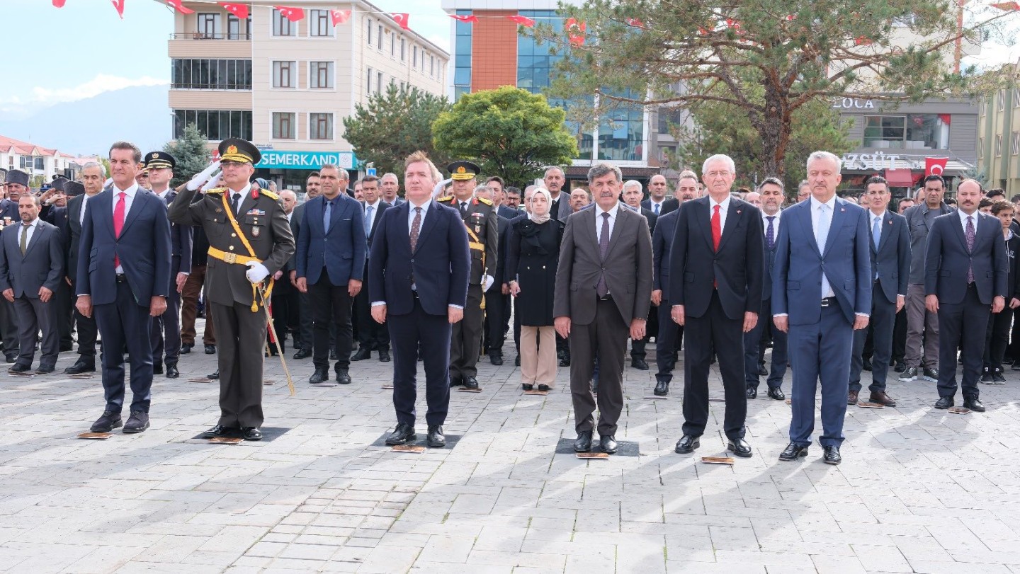 Cumhuriyetimizin 102. Yılı Kutlu Olsun