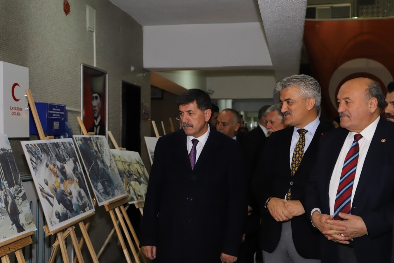 Depremle Yaşamak, konulu sergi ve açık oturum düzenlendi