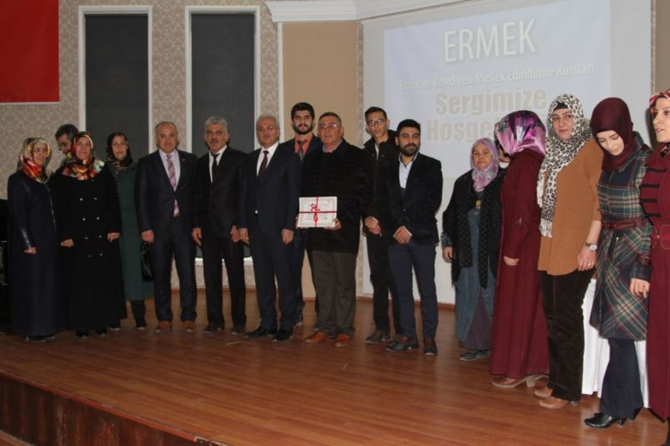 El İşi Göz Nuru Ürünler Sergilendi