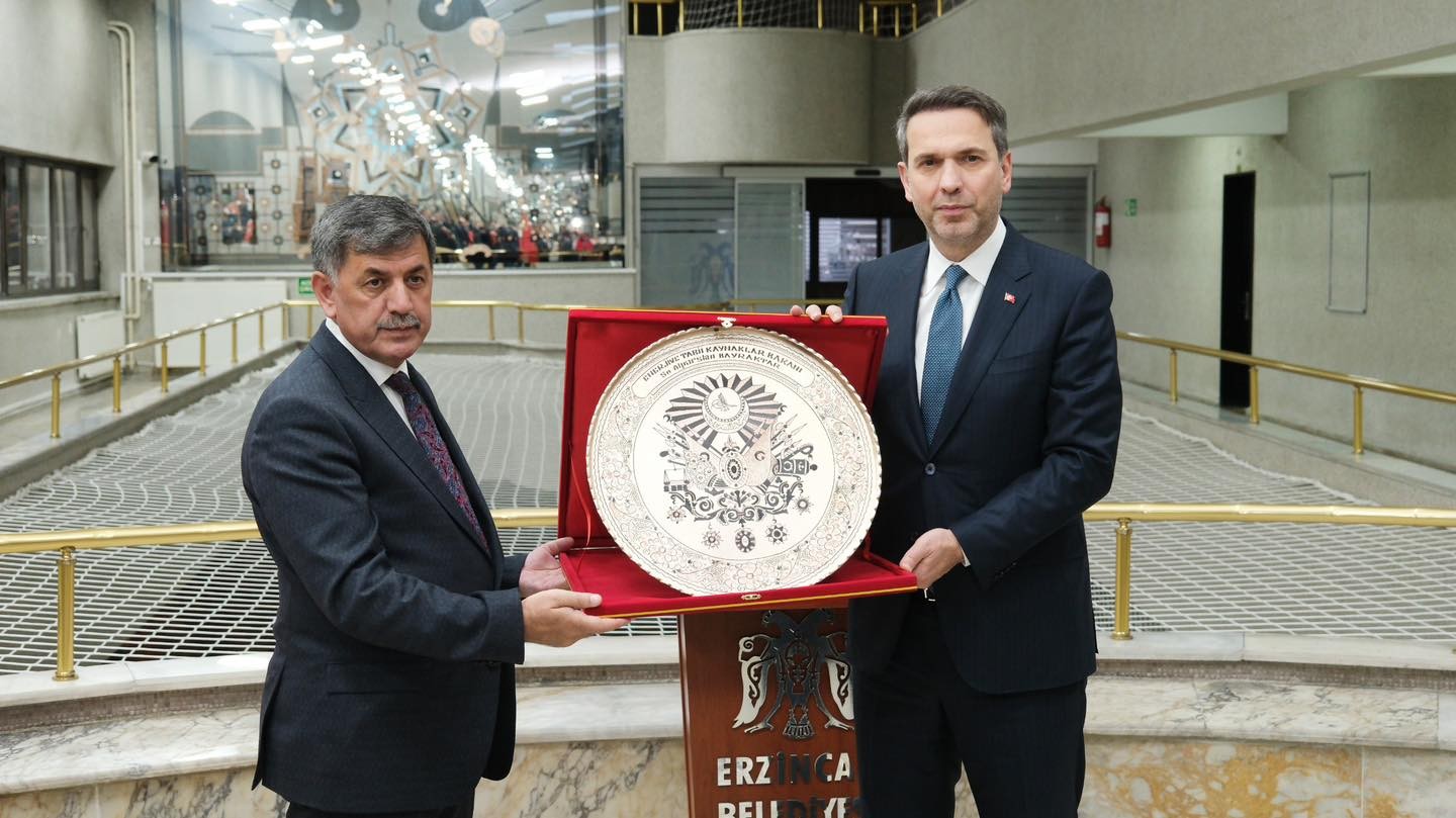 Enerji ve Tabii Kaynaklar Bakanı Sayın Alparslan Bayraktar’dan Erzincan Belediyesi’ne Ziyaret