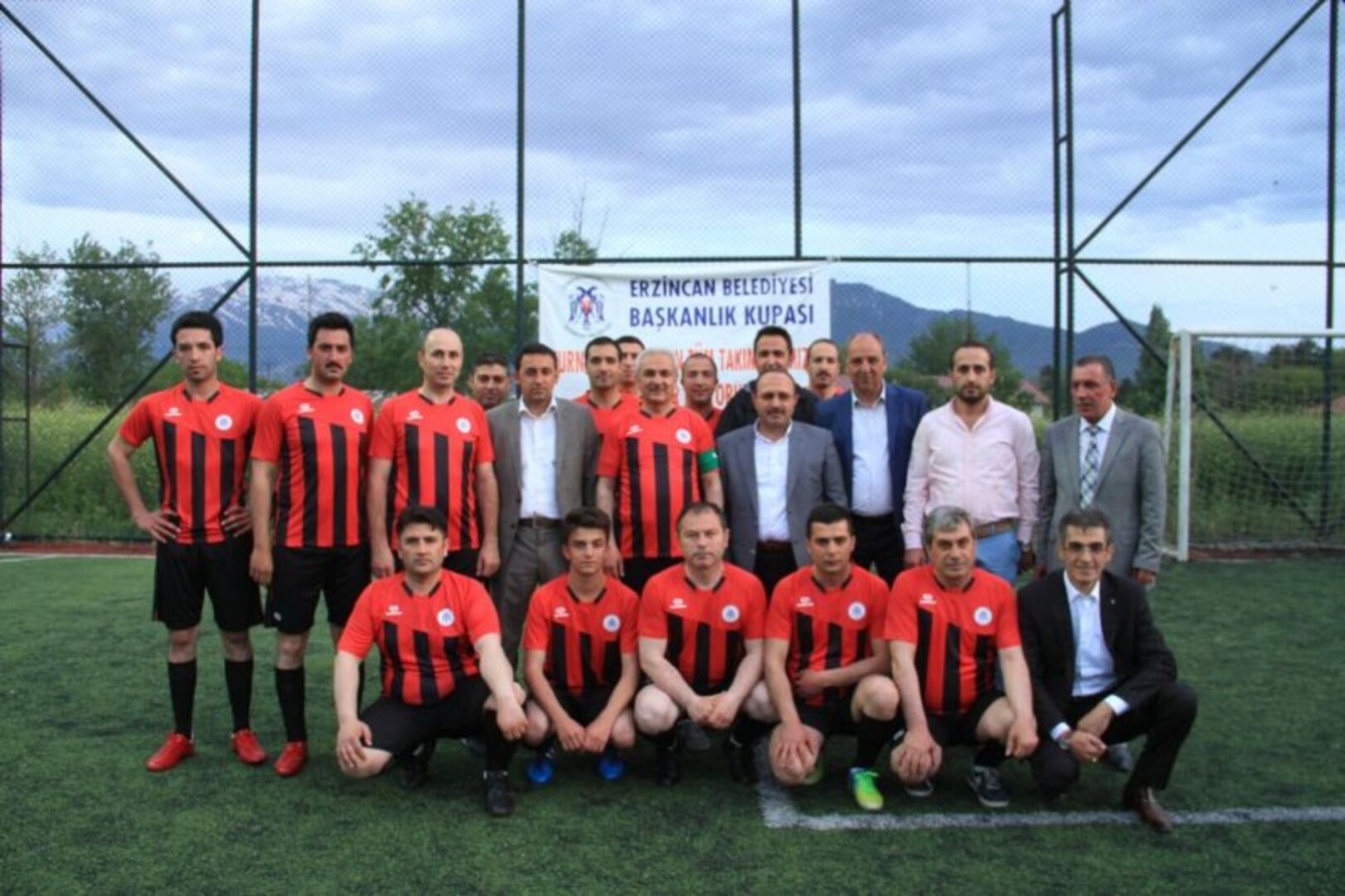 ERZİNCAN BELEDİYESİ BİRİMLER ARASI FUTBOL TURNUVASI BAŞLADI