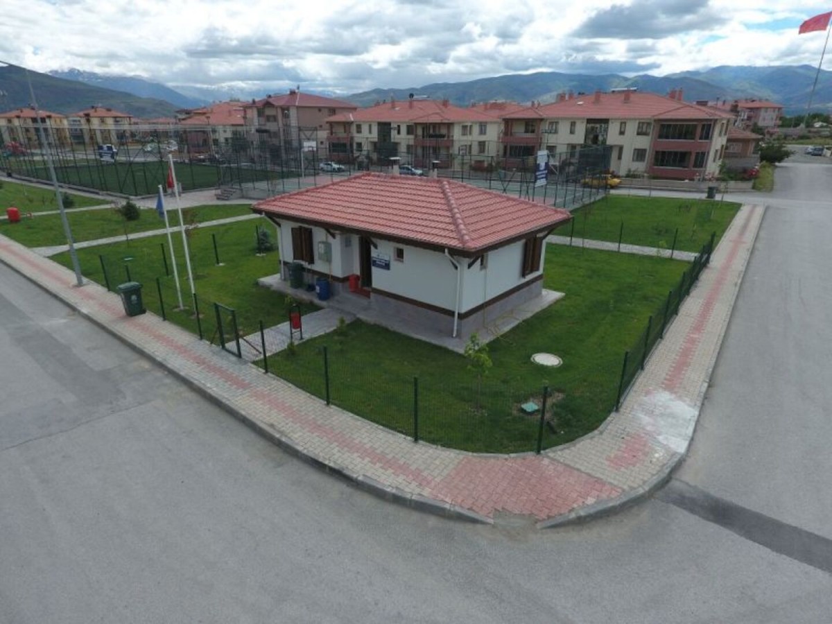 Erzincan Belediyesi Fen İşleri Müdürlüğü tarafından 3 Muhtarlık binası inşası başlatıldı