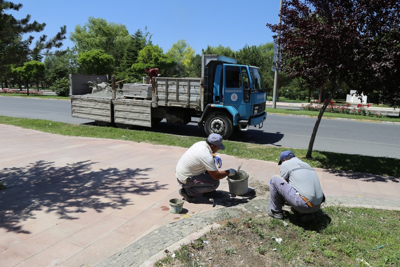 Erzincan Belediyesi mobil ekipleri her yerde