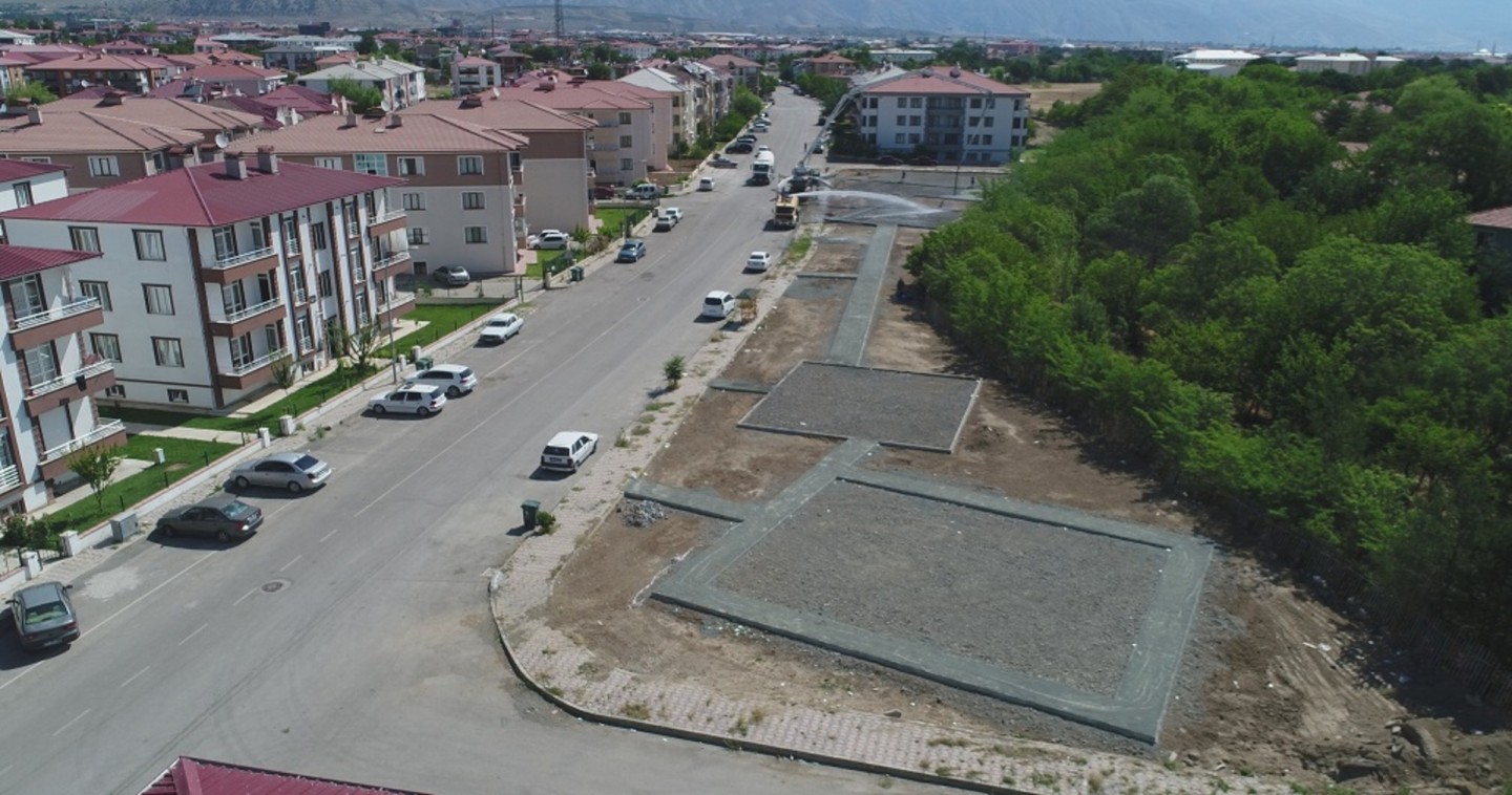 Erzincan Belediyesi şehre yeni parklar kazandırıyor