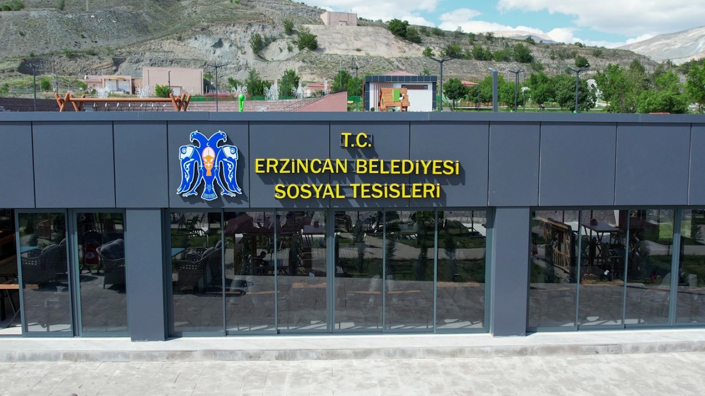 Erzincan Belediyesi Sosyal Tesisleri, vatandaşlara hizmet vermeye devam ediyor.