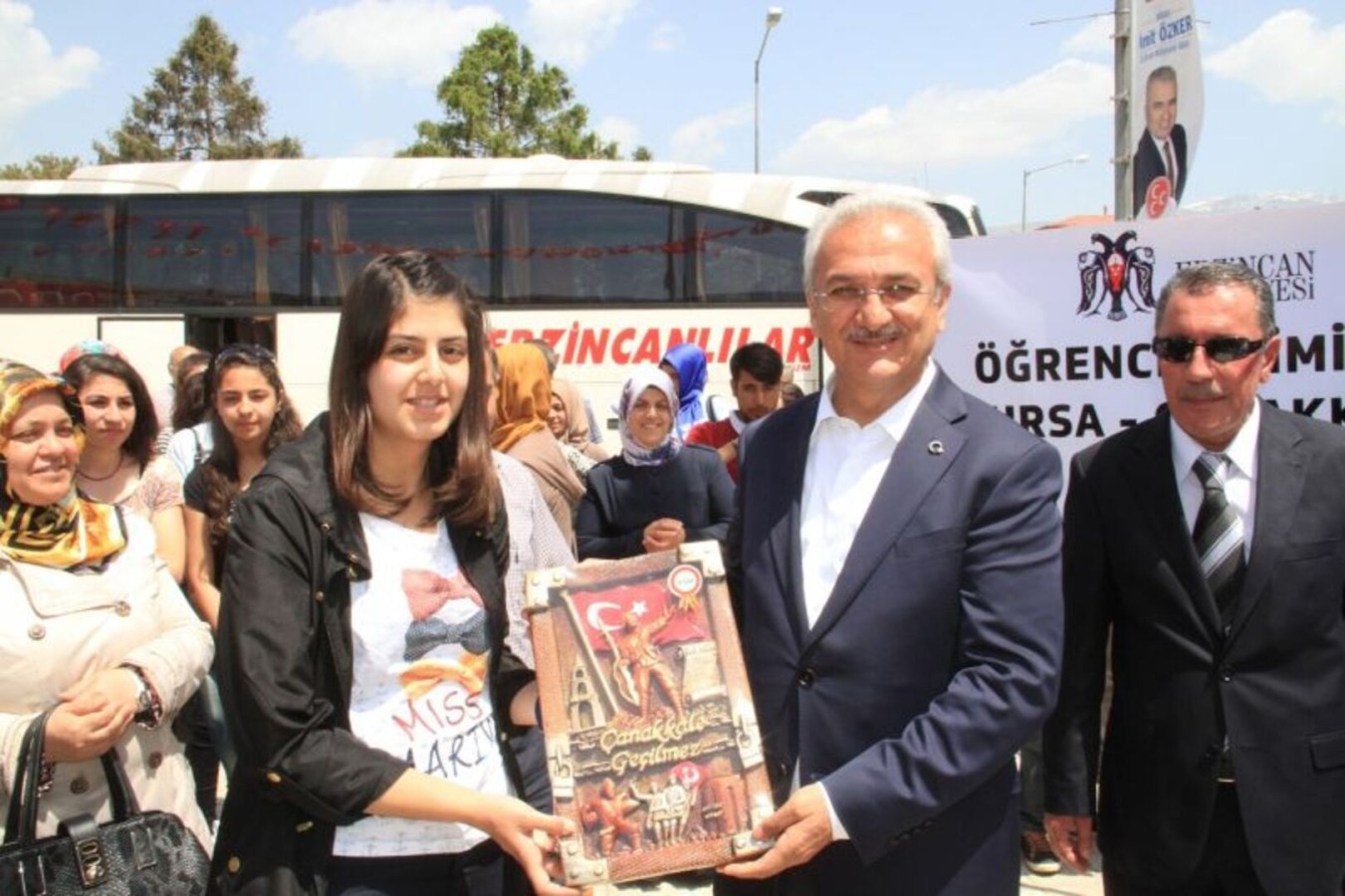 Erzincan Belediyesinden Öğrencilere Çanakkale Gezisi