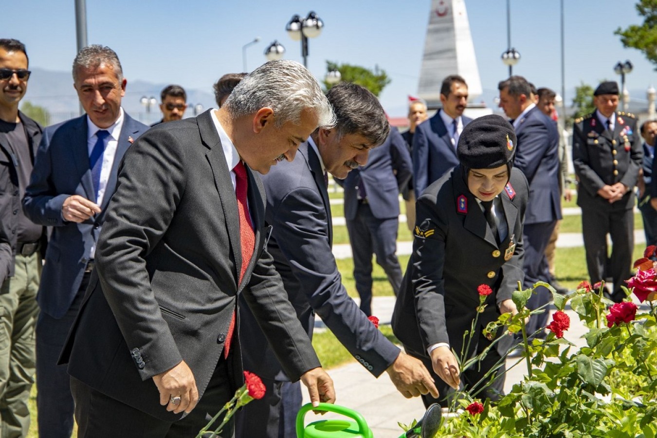 Garnizon Şehitliğinde 15 Temmuz Demokrasi ve Milli Birlik Günü Dolayısıyla Anma Programı Düzenlendi.
