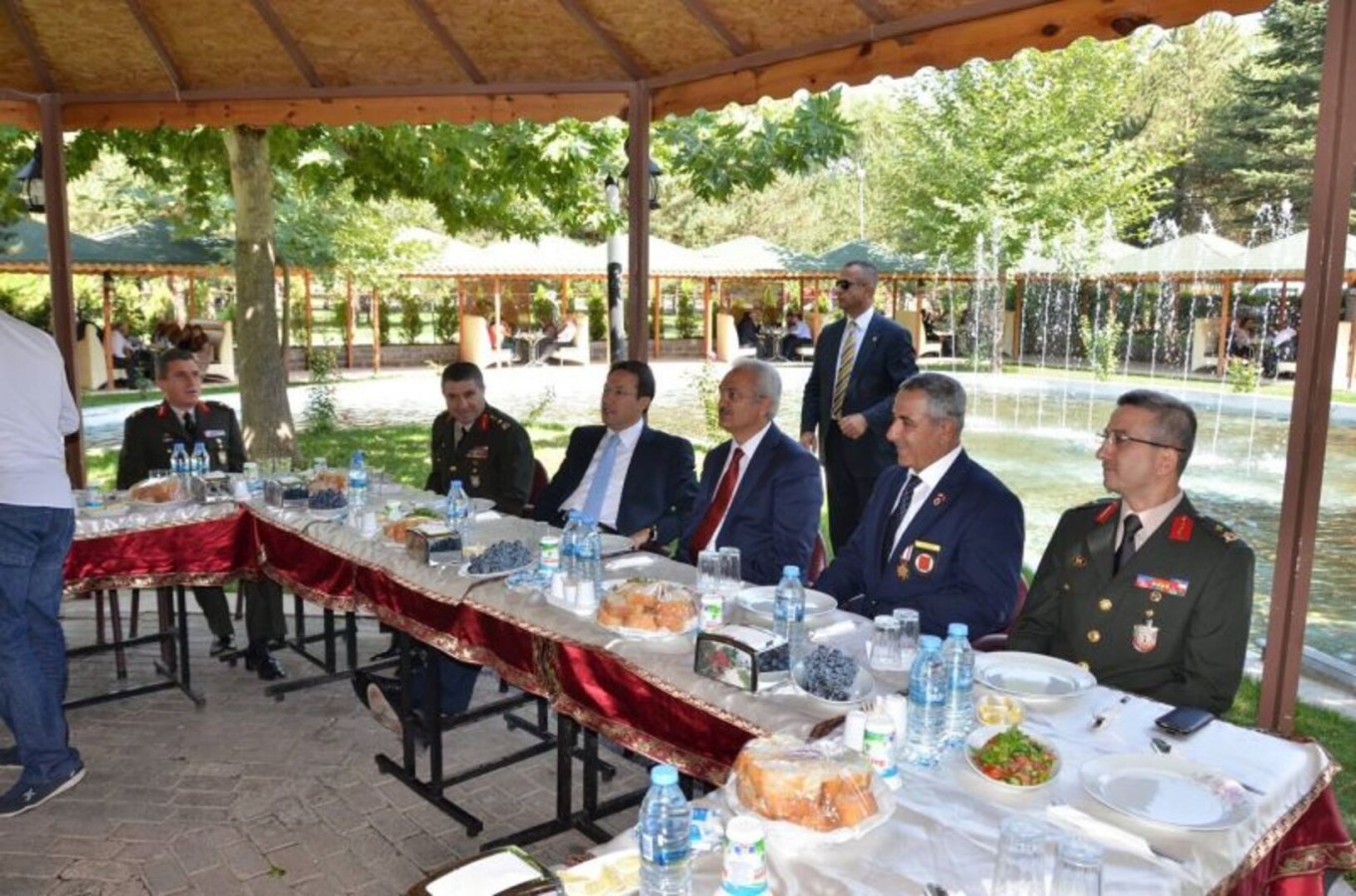 GAZİLER YEMEKTE BULUŞTU