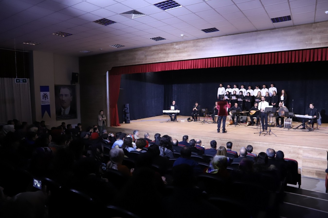 Gençlik Konserine Vatandaştan Büyük İlgi