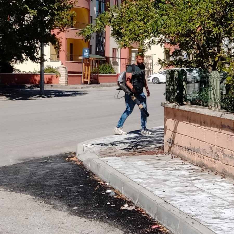 Genel temizlik çalışmalarımız devam ediyor