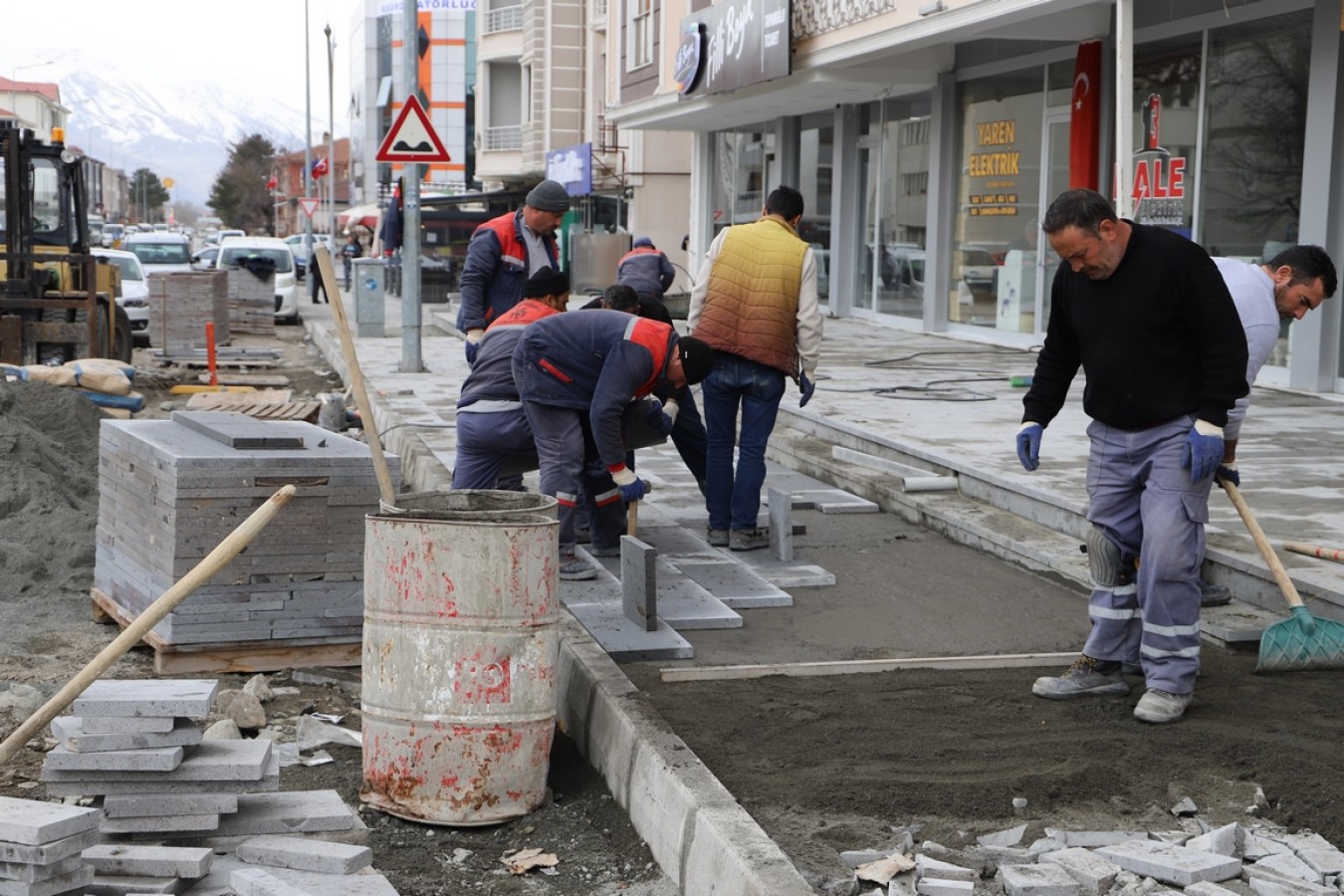 Havaların Isınmasıyla Birlikte Fen İşleri Müdürlüğü Çalışmalarını Hızlandırdı