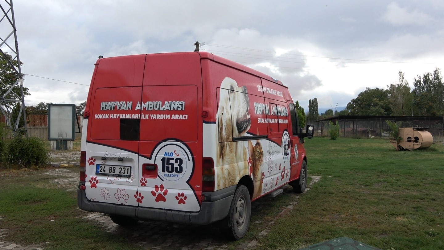 'HAYVAN AMBULANSI' HİZMETE GİRDİ