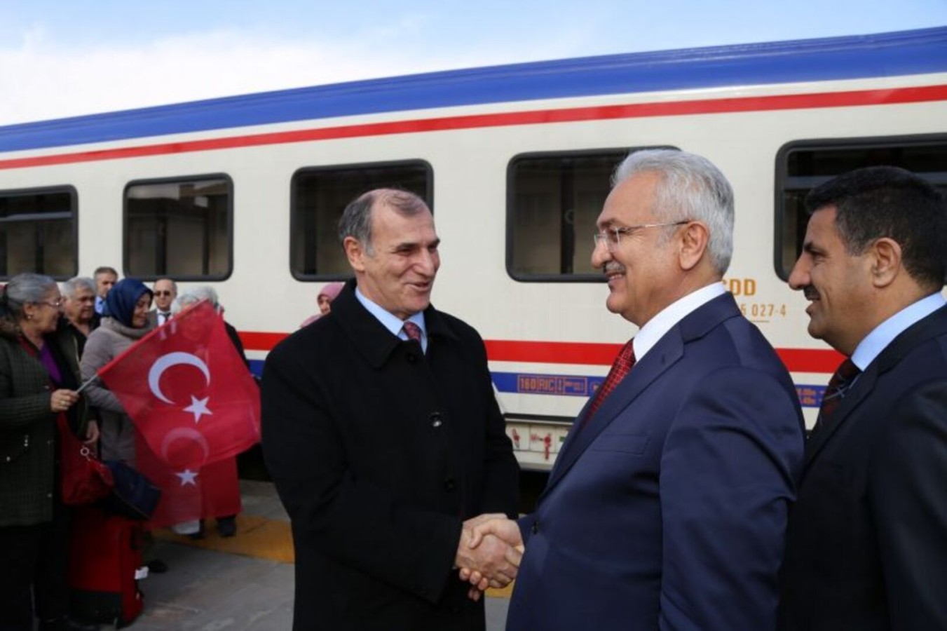 Hemşehrilerimizi Tren Garında Karşıladık