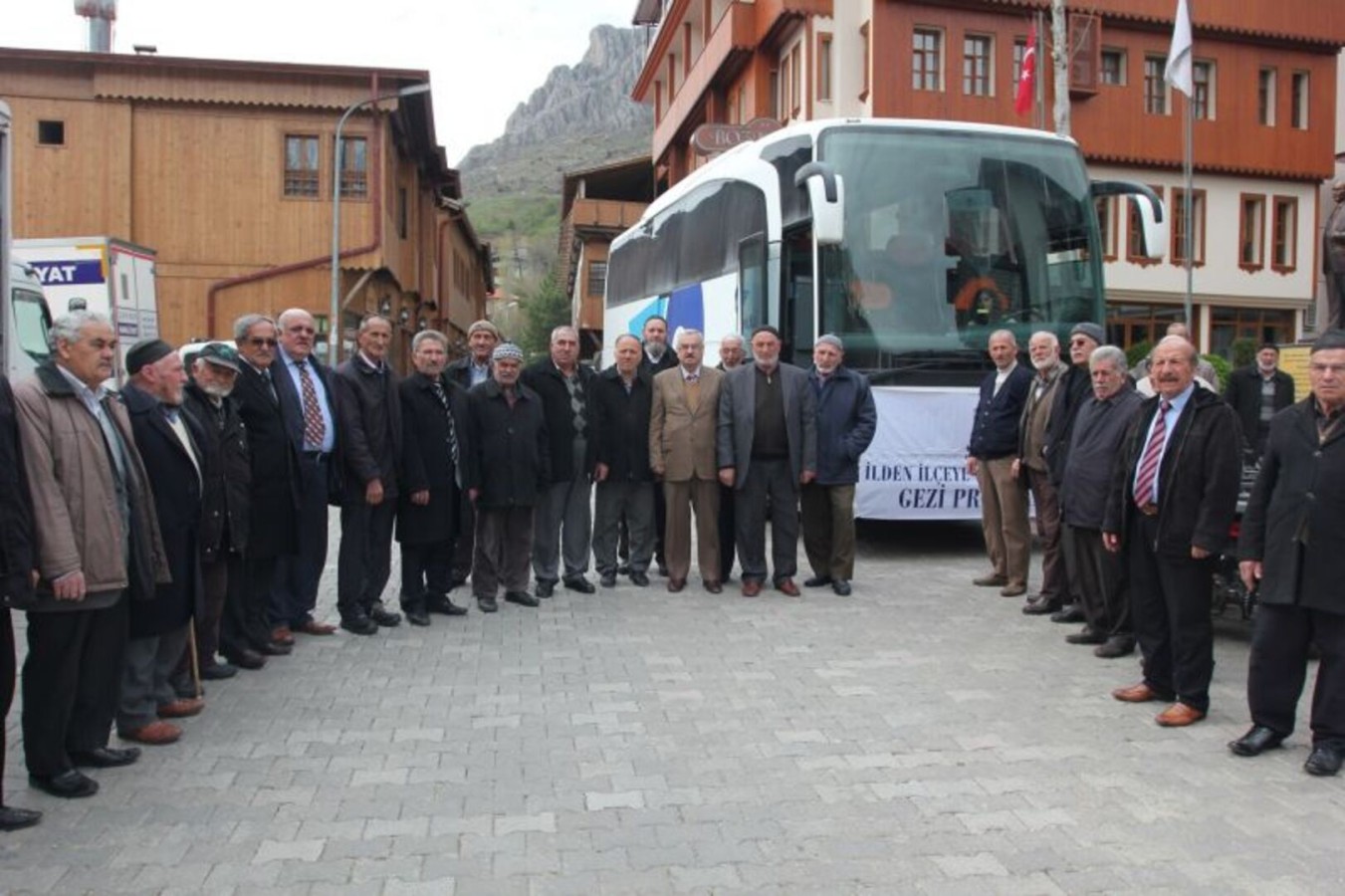 İlden ilçelere Gönülleri Fethettik